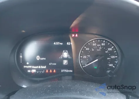 2023 Nissan Kicks Sr Xtronic Cvt z USA, uszkodzony, nr VIN 3N1CP5DV2PL553504